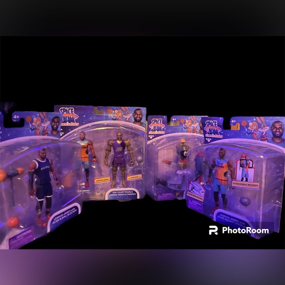 Space jam figure bundle